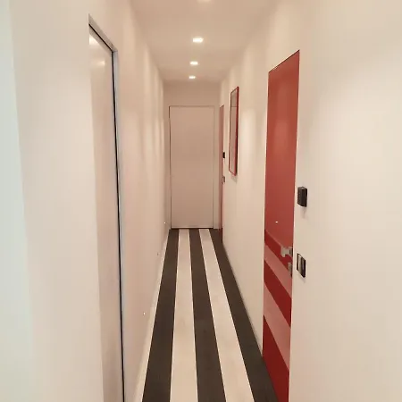 The White Nocleg ze śniadaniem