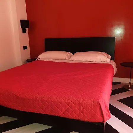 The White سورينتو