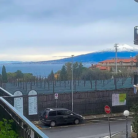 Bed & Breakfast The White