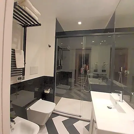 Bed & Breakfast The White 4*