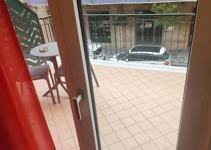 Bed & Breakfast The White 4*